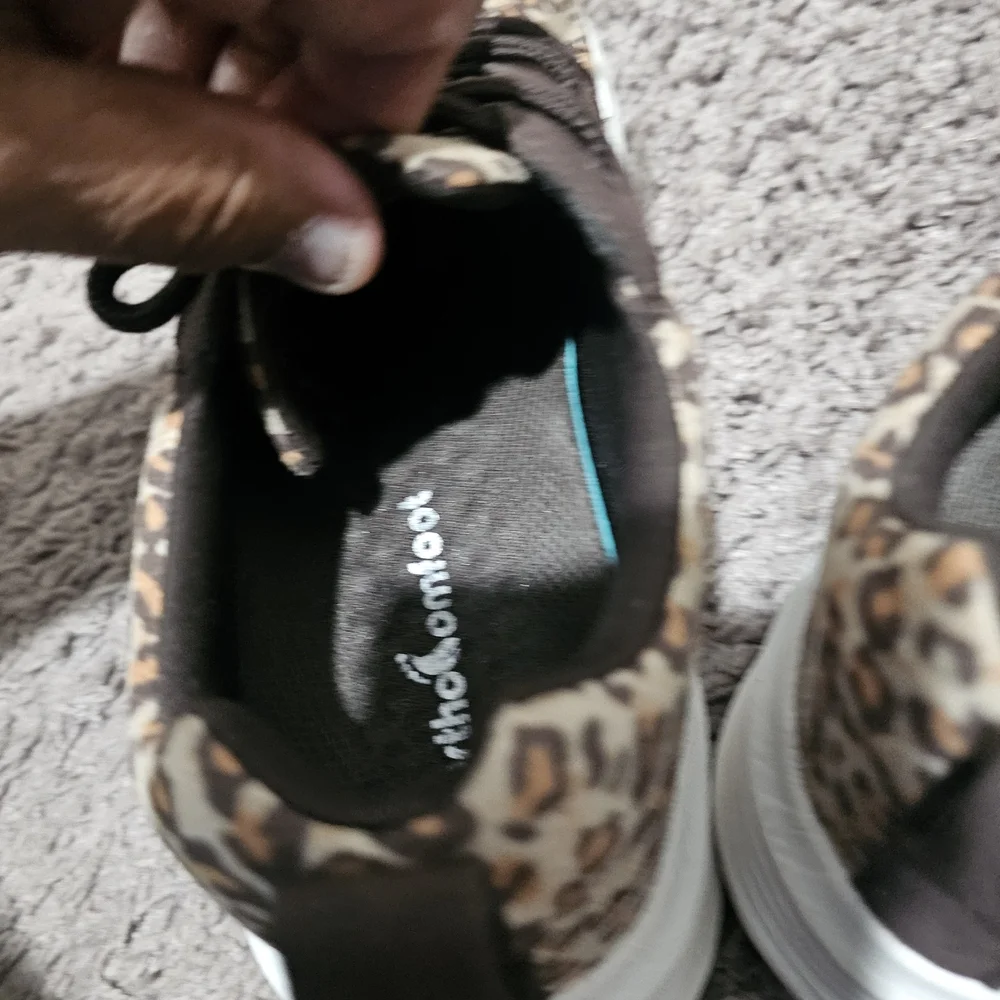 Ortho Comfoot orthopedic sneakers